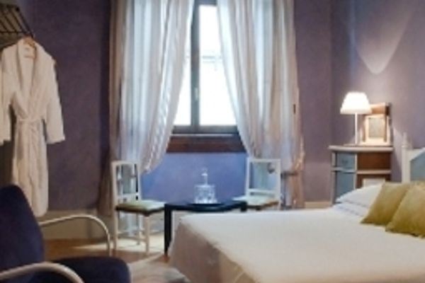Hotel N4U Guest House (Florence)